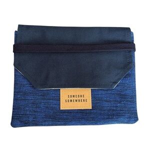 Delta One Someone Somewhere Travel Amenities Kit First Class in Blue